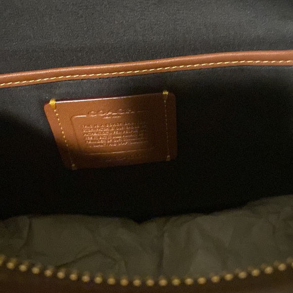 Coach - Picture 9 of 12